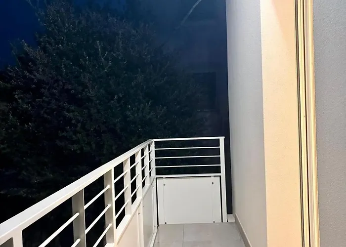 Modern Sea *